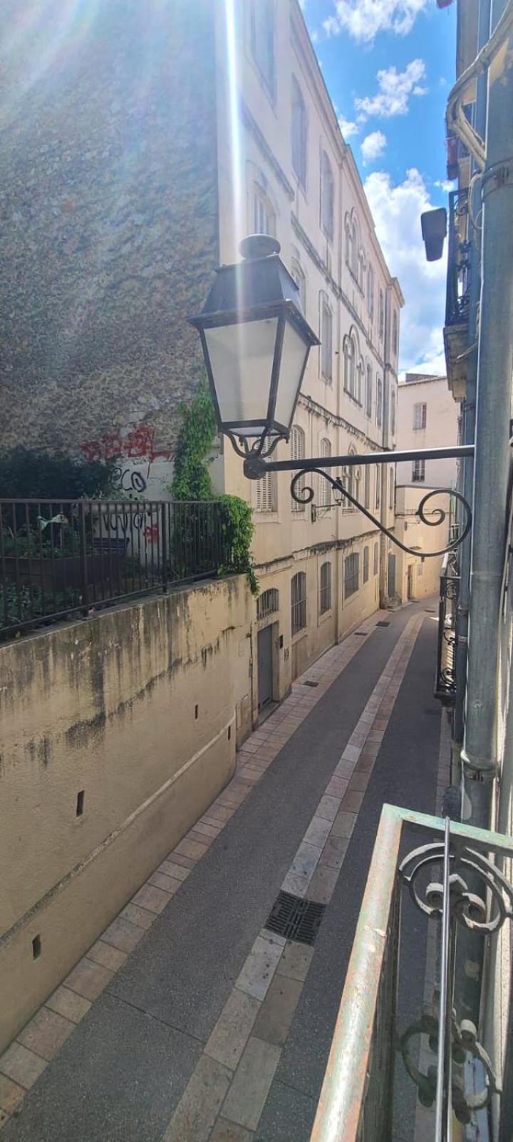 Studio Au Coeur Historique De Montpellier, 2 Personnes Et Wifi Exterior foto