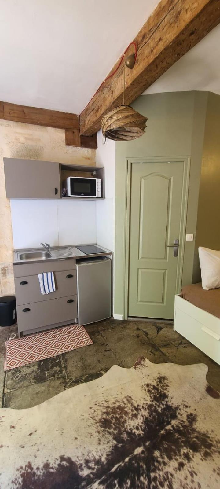 Studio Au Coeur Historique De Montpellier, 2 Personnes Et Wifi Exterior foto