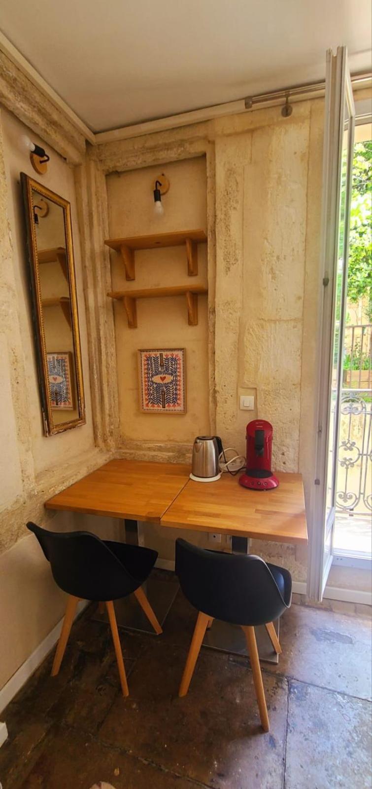 Studio Au Coeur Historique De Montpellier, 2 Personnes Et Wifi Exterior foto