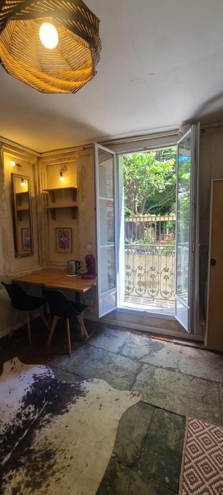Studio Au Coeur Historique De Montpellier, 2 Personnes Et Wifi Exterior foto